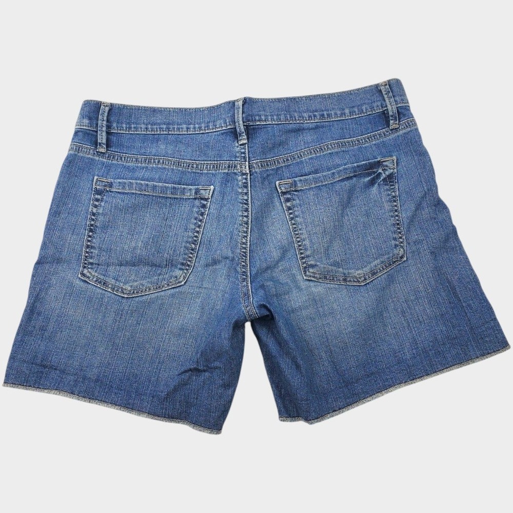 Ann Taylor LOFT Womens Denim Shorts Size 28/6 Medium Wash Blue Raw Hem Mid Rise - Picture 2 of 5